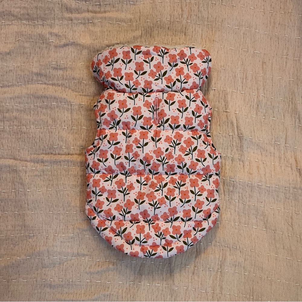 PUP CREW Flower vest XS for pets cats / dogs used in great condition